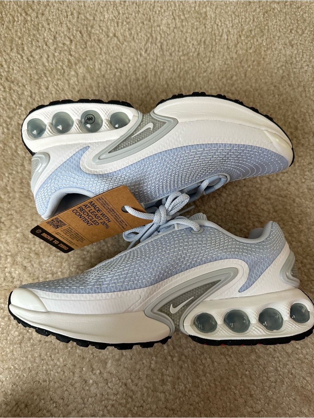 Nike Air Max DN Women's sneaker in Light Blue/White